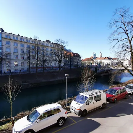 Ambrozic Gæstehus Ljubljana